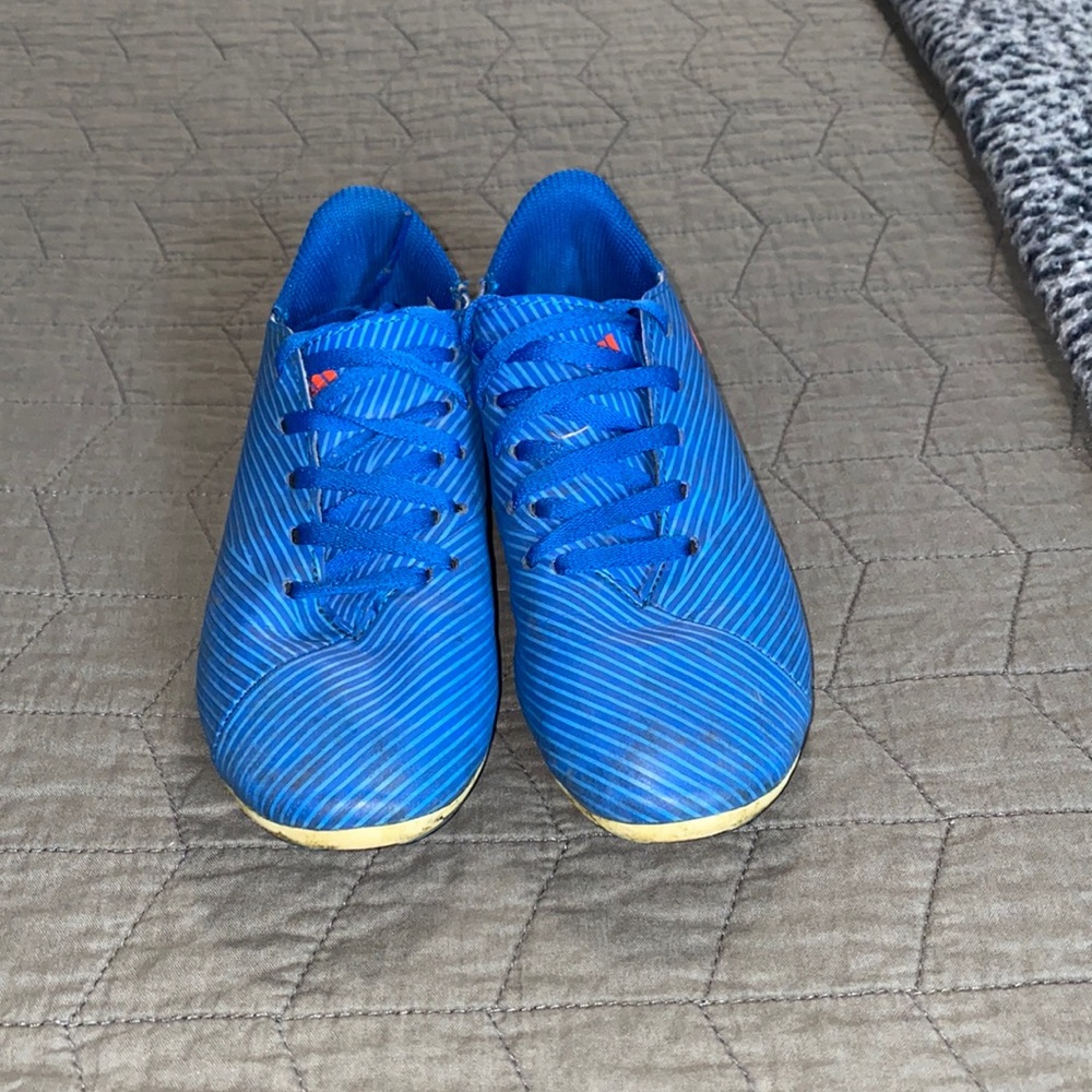 Soccer cleats